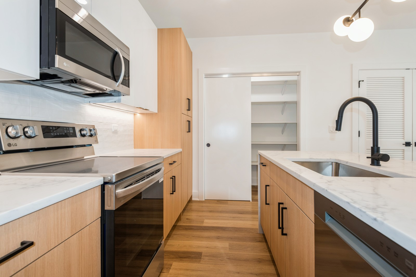 1440 W Fillmore